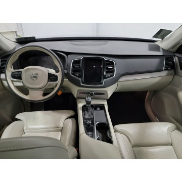 Volvo   SUV 2022,  2.0 hybryda, automat - Na sprzedaż za 157 440 zł - Katowice - zdjęcie 8