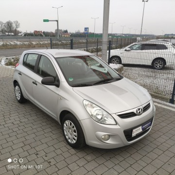 Hyundai i20  Hatchback 2011,  1.2 benzyna - Na sprzedaż za 14 800 zł - Lipówki - zdjęcie 2