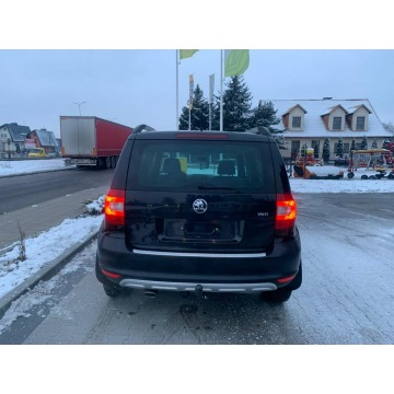 Skoda Yeti  SUV 2012,  1.2 benzyna, automat - Na sprzedaż za 29 999 zł - Nowa Wieś Rzeczna - zdjęcie 6
