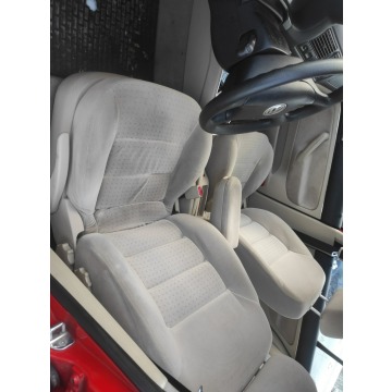 Volkswagen Golf  Hatchback 2001,  1.6 benzyna - Na sprzedaż za 2 500,00 zł - Toruń - zdjęcie 7