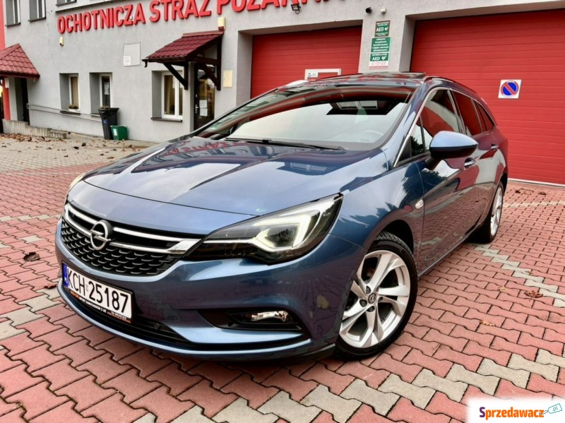 Opel Astra 2016,  1.4 benzyna - Na sprzedaż za 54 990 zł - Zagórze