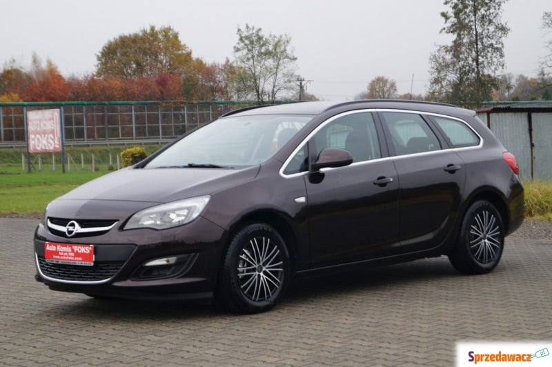 Opel Astra 2013,  1.4 benzyna - Na sprzedaż za 35 900 zł - Goczałkowice-Zdrój