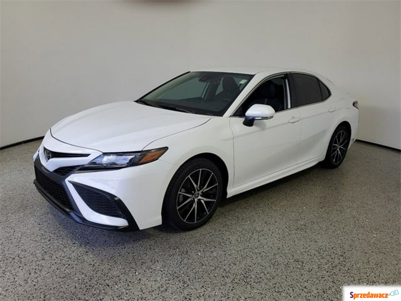 Toyota Camry 2024