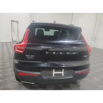 Volvo   SUV 2020,  2.0 hybryda, automat - Na sprzedaż za 100 860 zł - Katowice - zdjęcie 5