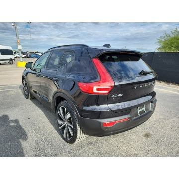 Volvo   SUV 2022 elektryczny, automat - Na sprzedaż za 115 620 zł - Katowice - zdjęcie 4