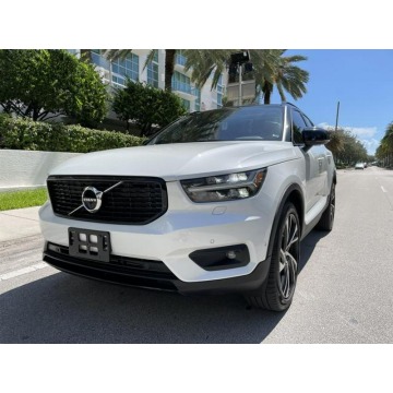 Volvo   SUV 2022,  2.0 hybryda, automat - Na sprzedaż za 118 080 zł - Katowice - zdjęcie 4