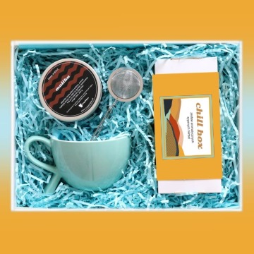 Zestaw prezentowy na wyjątkową okazję ChillBox TROCHĘ KAWY I HERBATY. Zestaw 20 herbat różnego rodza