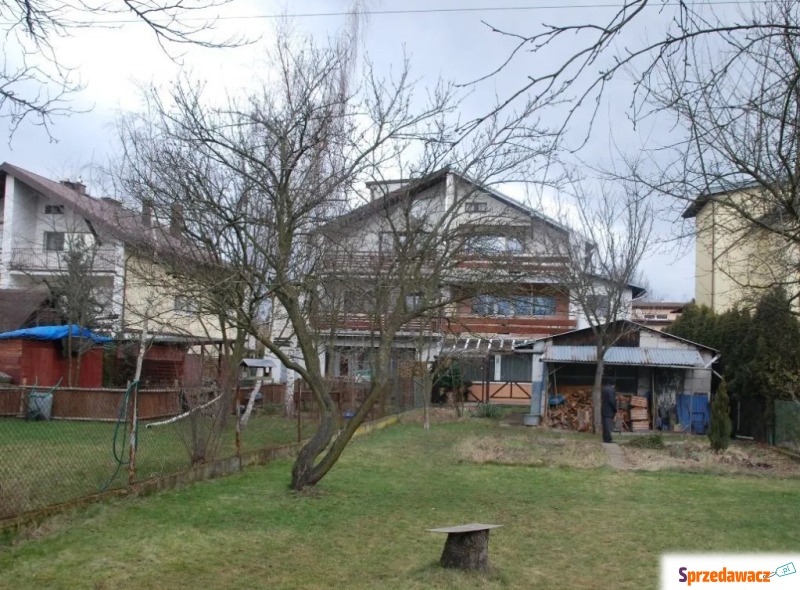 Sprzedam dom Wrocław, Psie Pole -  bliźniak dwupiętrowy,  pow.  198 m2,  działka:   817 m2