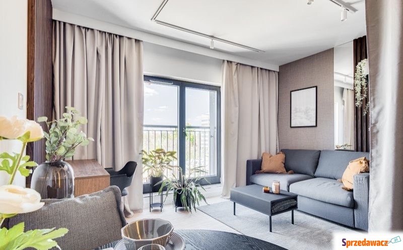 2pok, 29met, Angel City Balkon...