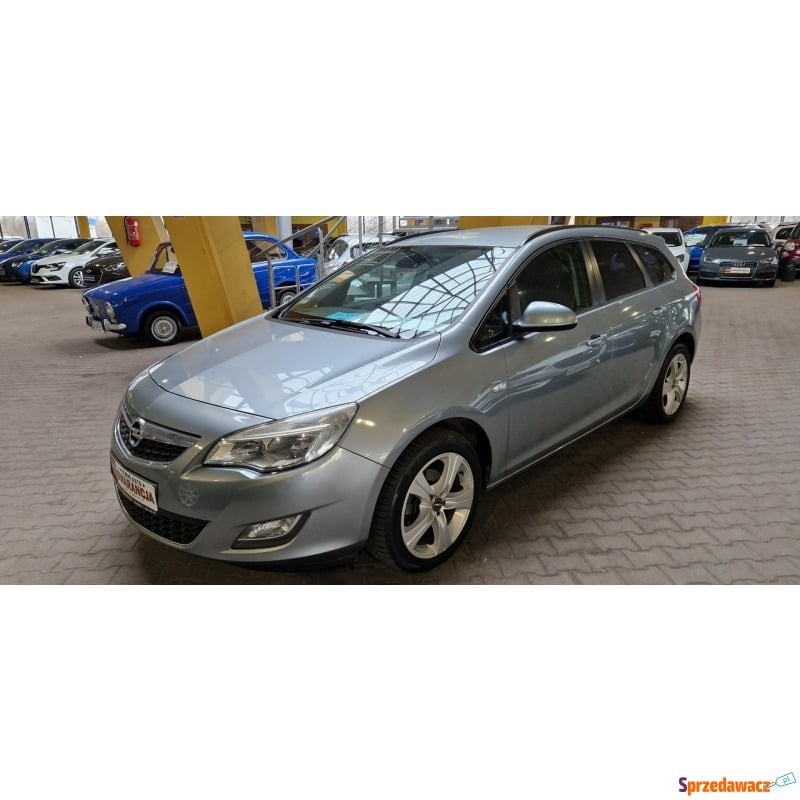 Opel Astra 2012,  1.4 benzyna - Na sprzedaż za 30 900 zł - Mysłowice