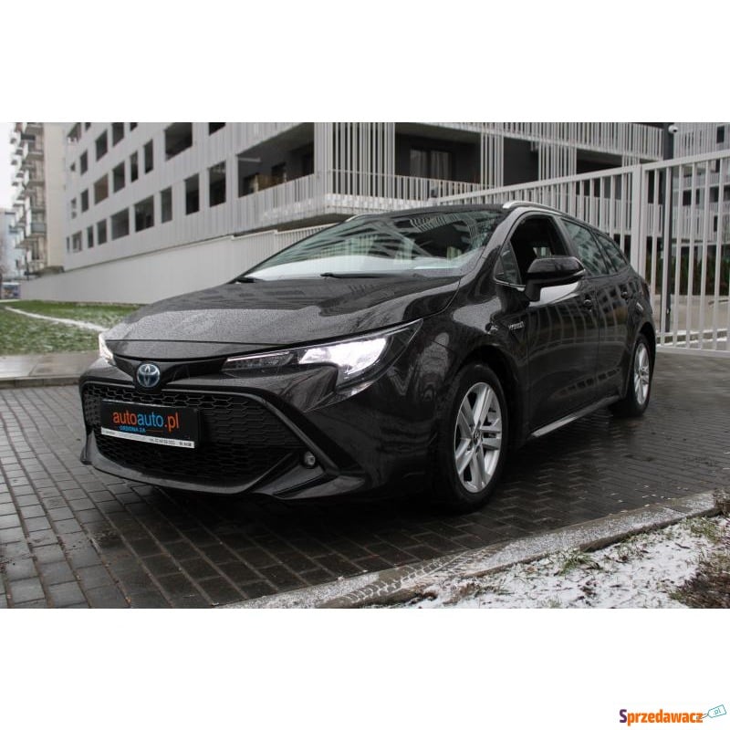Toyota Corolla  Kombi 2019,  1.8 hybryda - Na sprzedaż za 65 000 zł - Warszawa