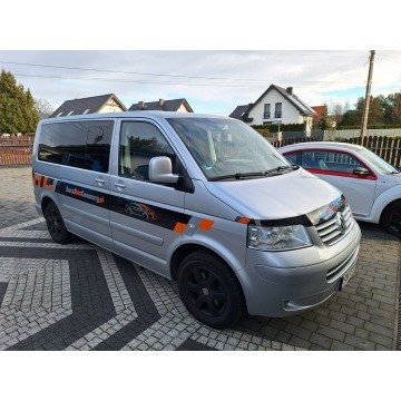 Volkswagen Multivan  Minivan/Van 2004,  2.5 diesel - Na sprzedaż za 62 000 zł - Mysłowice - zdjęcie 2
