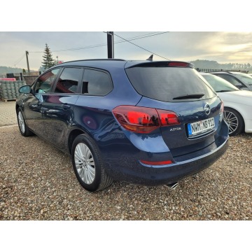 Opel Astra 2011,  2.0 diesel - Na sprzedaż za 27 900 zł - Lębork - zdjęcie 7