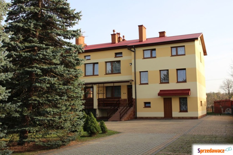 Wynajmę dom Rzeszów -  bliźniak jednopiętrowy,  pow.  220 m2,  działka:   220 m2