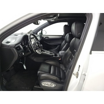 Porsche Macan  SUV 2015,  3.0 benzyna, automat - Na sprzedaż za 71 340 zł - Katowice - zdjęcie 6
