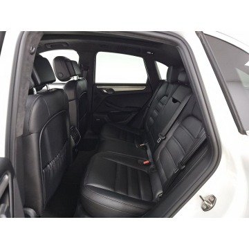 Porsche Macan  SUV 2015,  3.0 benzyna, automat - Na sprzedaż za 71 340 zł - Katowice - zdjęcie 7