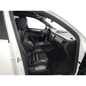 Porsche Macan  SUV 2015,  3.0 benzyna, automat - Na sprzedaż za 71 340 zł - Katowice - zdjęcie 8