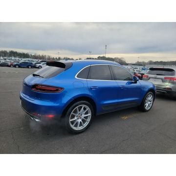 Porsche Macan  SUV 2018,  3.0 benzyna, automat - Na sprzedaż za 91 020 zł - Katowice - zdjęcie 3