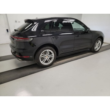 Porsche Macan  SUV 2021,  3.0 benzyna, automat - Na sprzedaż za 180 810 zł - Katowice - zdjęcie 6