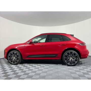 Porsche Macan  SUV 2023,  3.0 benzyna, automat - Na sprzedaż za 253 380 zł - Katowice - zdjęcie 4