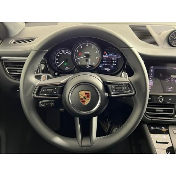Porsche Macan  SUV 2023,  3.0 benzyna, automat - Na sprzedaż za 253 380 zł - Katowice - zdjęcie 8