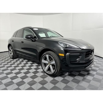 Porsche Macan  SUV 2023,  2.0 benzyna, automat - Na sprzedaż za 215 250 zł - Katowice - zdjęcie 3