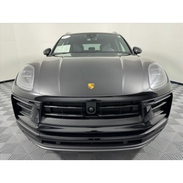 Porsche Macan  SUV 2023,  2.0 benzyna, automat - Na sprzedaż za 215 250 zł - Katowice - zdjęcie 2