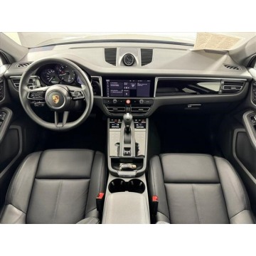 Porsche Macan  SUV 2023,  2.0 benzyna, automat - Na sprzedaż za 215 250 zł - Katowice - zdjęcie 8