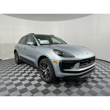 Porsche Macan  SUV 2024,  2.0 benzyna, automat - Na sprzedaż za 236 160 zł - Katowice - zdjęcie 2