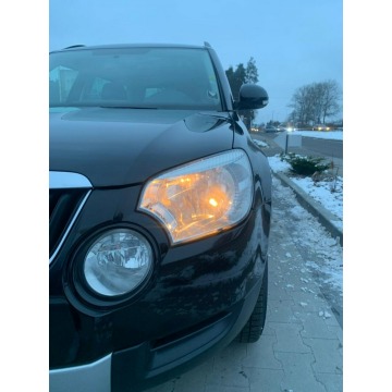Skoda Yeti  SUV 2012,  1.2 benzyna, automat - Na sprzedaż za 29 999 zł - Nowa Wieś Rzeczna - zdjęcie 12