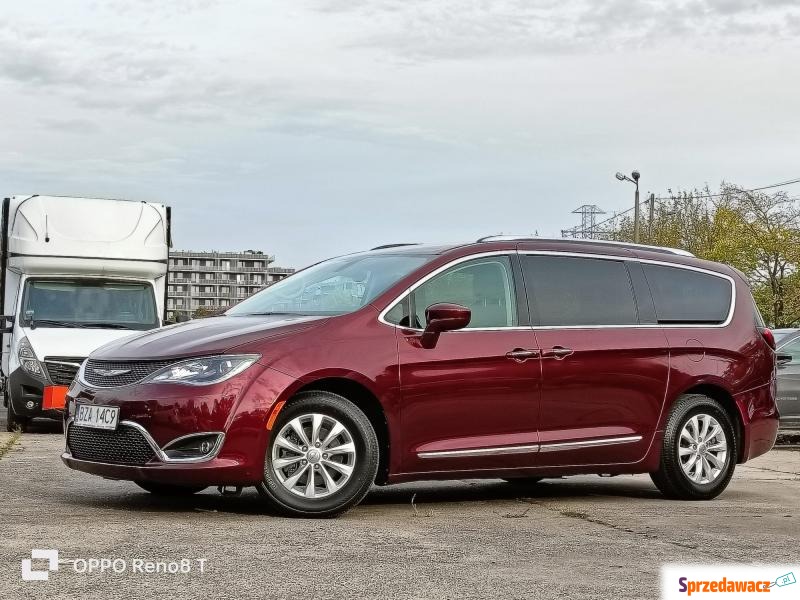Chrysler Pacifica  Minivan/Van 2019,  3.6 benzyna - Na sprzedaż za 109 900 zł - Warszawa