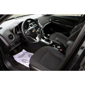 Chevrolet Cruze  Liftback 2011,  1.6 benzyna - Na sprzedaż za 21 900 zł - Dojazdów - zdjęcie 7