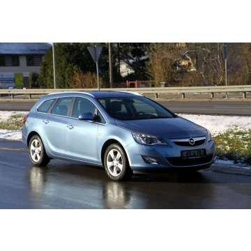 Opel Astra 2011,  1.4 benzyna - Na sprzedaż za 22 900 zł - Dojazdów - zdjęcie 4