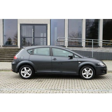 Seat Leon  Liftback 2012,  1.6 diesel - Na sprzedaż za 21 900 zł - Dojazdów - zdjęcie 3