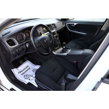 Volvo S60  Sedan/Limuzyna 2012,  1.6 diesel - Na sprzedaż za 33 900 zł - Dojazdów - zdjęcie 7