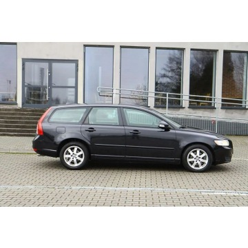 Volvo V50 2011,  2.0 diesel, automat - Na sprzedaż za 22 900 zł - Dojazdów - zdjęcie 3