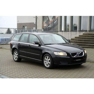 Volvo V50 2011,  2.0 diesel, automat - Na sprzedaż za 22 900 zł - Dojazdów - zdjęcie 4