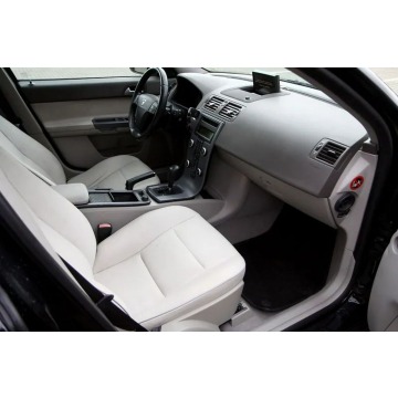 Volvo V50 2011,  2.0 diesel, automat - Na sprzedaż za 22 900 zł - Dojazdów - zdjęcie 7