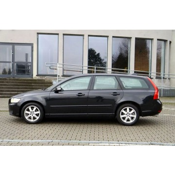 Volvo V50 2011,  2.0 diesel, automat - Na sprzedaż za 22 900 zł - Dojazdów - zdjęcie 6