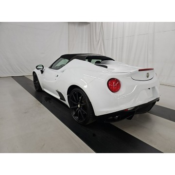 Alfa Romeo 4C  Coupe/Sportowy 2016,  1.7 benzyna, automat - Na sprzedaż za 207 870 zł - Katowice - zdjęcie 6