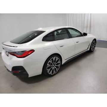 BMW Seria 4  Sedan/Limuzyna 2024,  2.0 benzyna, automat - Na sprzedaż za 148 830 zł - Katowice - zdjęcie 4