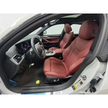 BMW Seria 4  Sedan/Limuzyna 2024,  2.0 benzyna, automat - Na sprzedaż za 148 830 zł - Katowice - zdjęcie 8