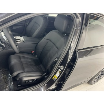 BMW Seria 4  Sedan/Limuzyna 2024 elektryczny, automat - Na sprzedaż za 284 130 zł - Katowice - zdjęcie 9