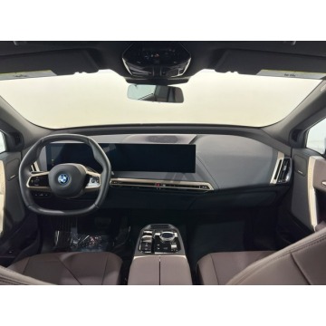BMW iX  SUV 2024 elektryczny, automat - Na sprzedaż za 308 730 zł - Katowice - zdjęcie 8