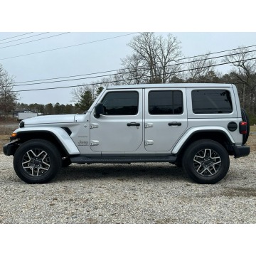Jeep Wrangler  SUV 2024,  2.0 benzyna, automat - Na sprzedaż za 161 130 zł - Katowice - zdjęcie 3