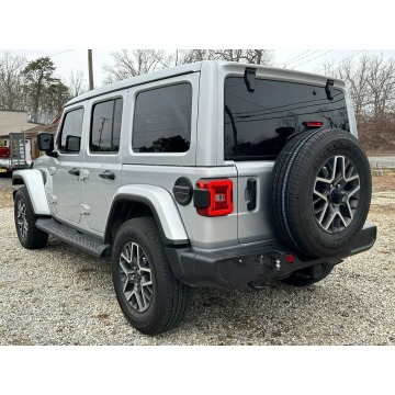 Jeep Wrangler  SUV 2024,  2.0 benzyna, automat - Na sprzedaż za 161 130 zł - Katowice - zdjęcie 5