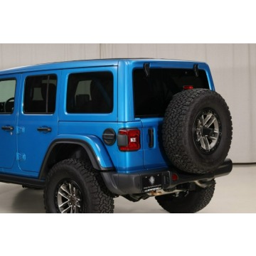 Jeep Wrangler  SUV 2024,  6.4 benzyna, automat - Na sprzedaż za 345 630 zł - Katowice - zdjęcie 10