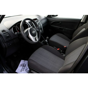 Kia Venga  Hatchback 2010,  1.4 benzyna - Na sprzedaż za 19 900 zł - Dojazdów - zdjęcie 7