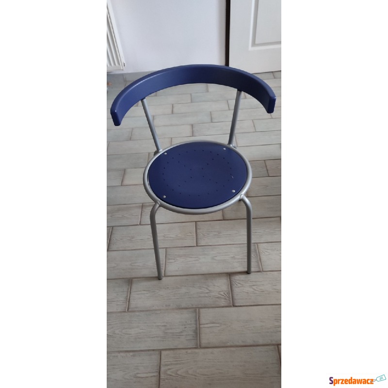 Krzesło okrągłe, kolory niebieski i szary - Krzesła do salonu i jadalni - Kozienice