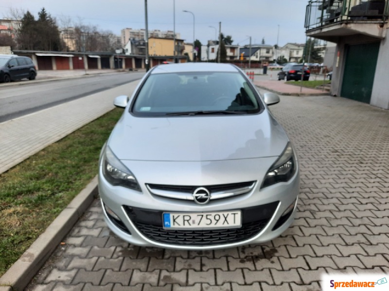 Opel Astra 2014,  1.7 diesel - Na sprzedaż za 26 500 zł - Kraków